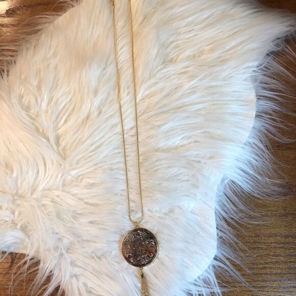 Necklace   - Picture 3 of 3